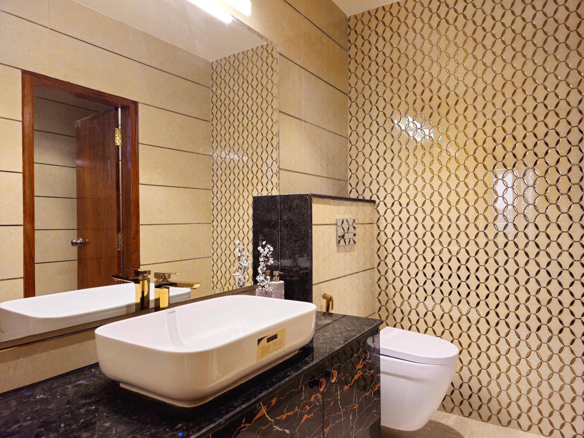 The Pentouz On 100 Feet Road Indiranagar - An Urban Luxury Retreat Apartamento Bangalore Exterior foto